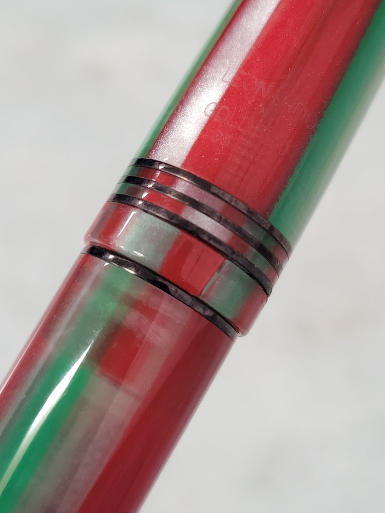 Misfit 0024 Leonardo Momento Zero Fountain Pen in Rainbow Cookie, B Nib