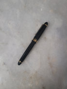 Misfit 0027 Pilot Custom 743 Fountain Pen in Black/Gold - 14K Waverly