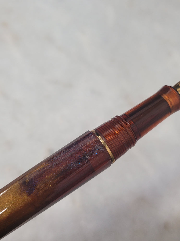 Misfit 0030 Benu Haute Fountain Pen in Decadence - Broad
