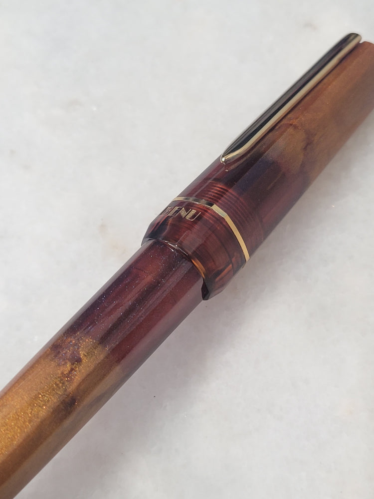 Misfit 0030 Benu Haute Fountain Pen in Decadence - Broad