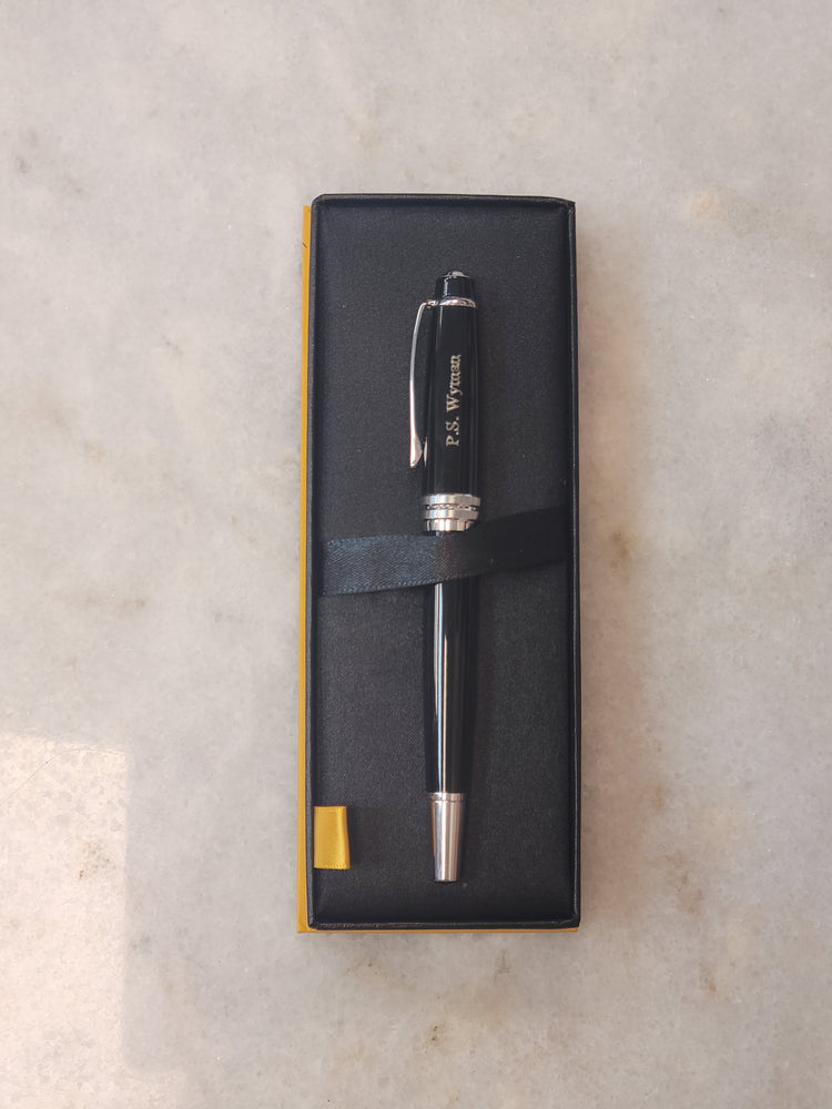 Misfit Item 0034 Cross Bailey Fountain Pen in Black Lacquer - Medium Point