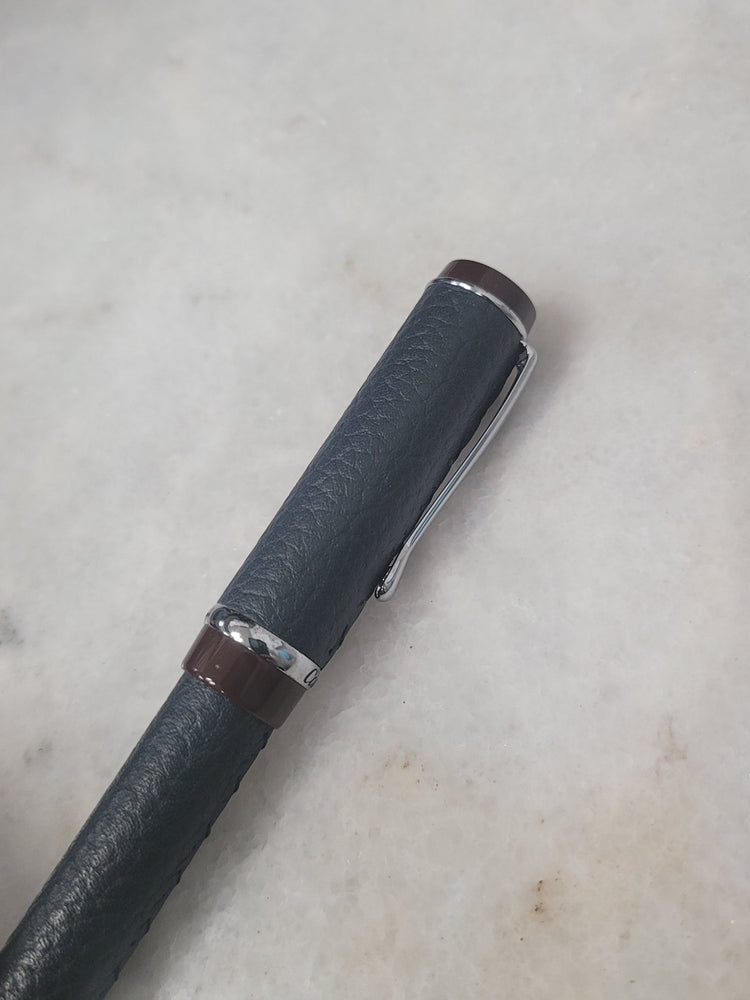 Misfit Item 0079 Conklin Duragraph Special Edition Fountain Pen in Savoy - Omniflex Nib