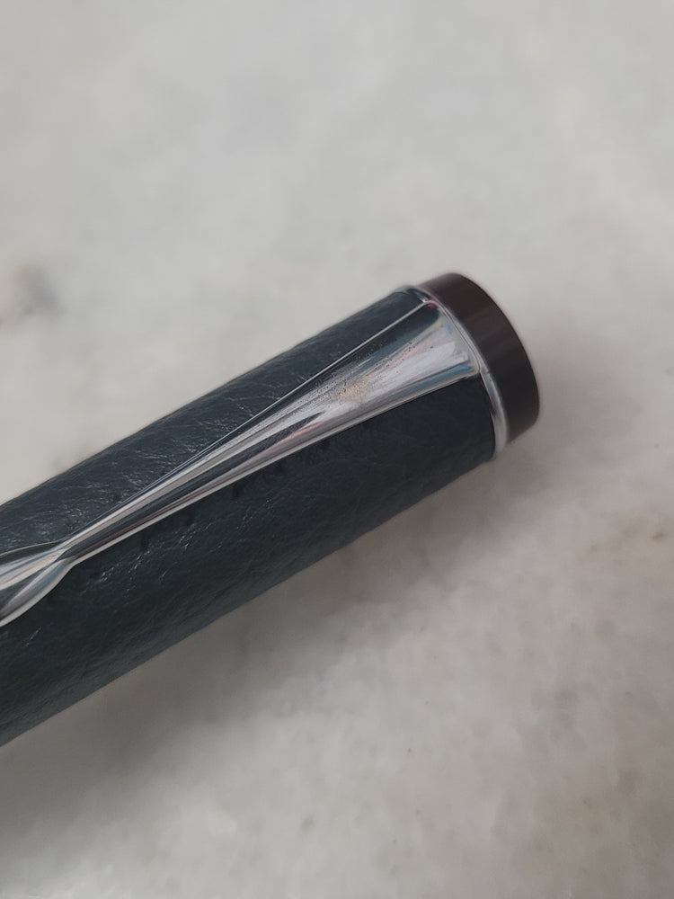 Misfit Item 0079 Conklin Duragraph Special Edition Fountain Pen in Savoy - Omniflex Nib