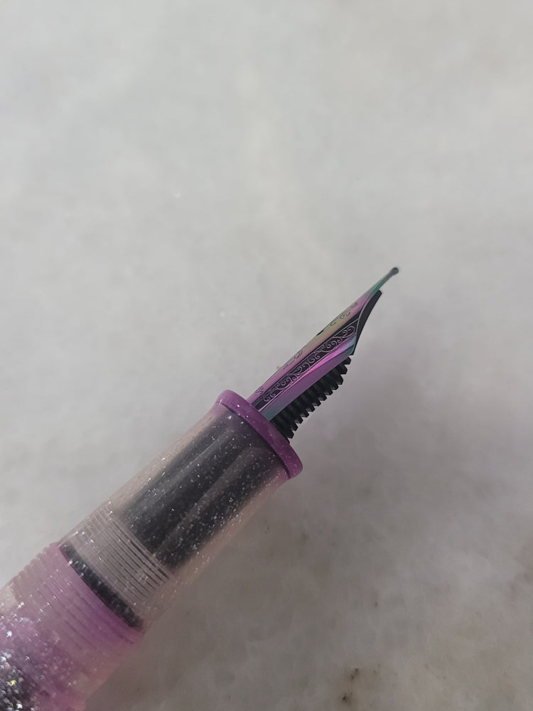 Misfit Item 0082 Nahvalur Original Plus Fountain Pen in Rainbow Wrasse - Medium Point