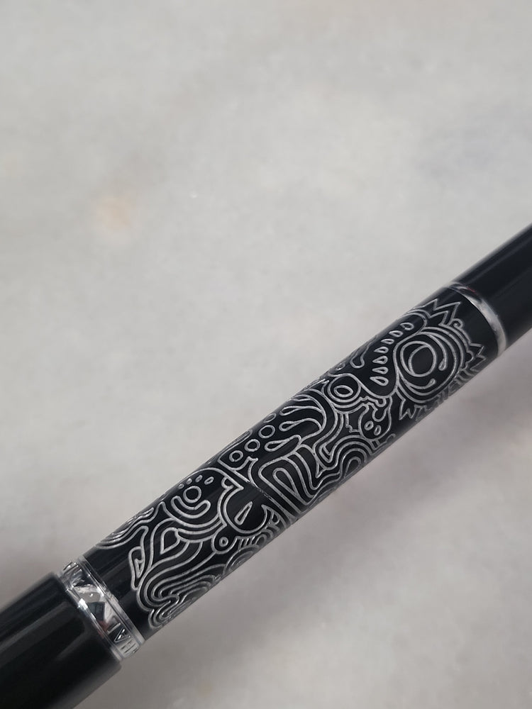 Misfit Item 0094 Nahvalur Original Fountain Pen - Peter Draws Artist Edition Silver - Fine Point