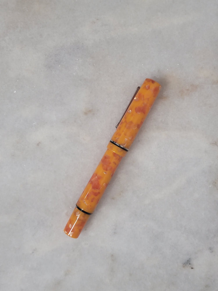 Misfit Item 0095 Delta Spaccanapoli Doria Orange Rollerball Pen