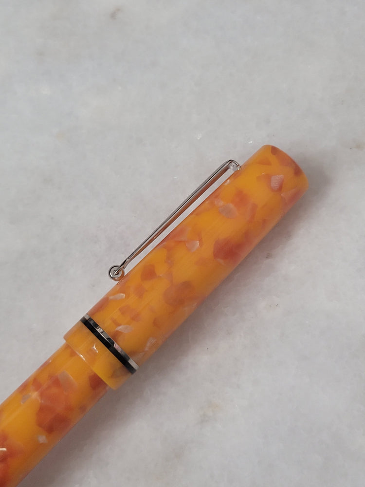 Misfit Item 0095 Delta Spaccanapoli Doria Orange Rollerball Pen