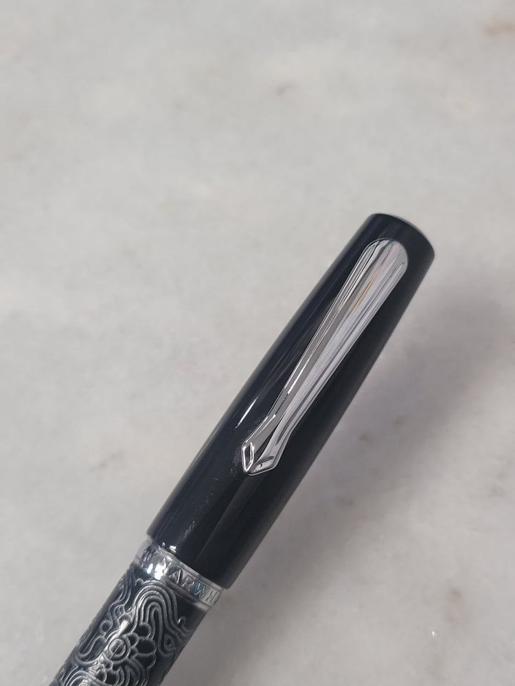 Misfit Item 0099 Nahvalur Original Fountain Pen - Peter Draws Artist Edition Silver - 1.1mm Stub Nib