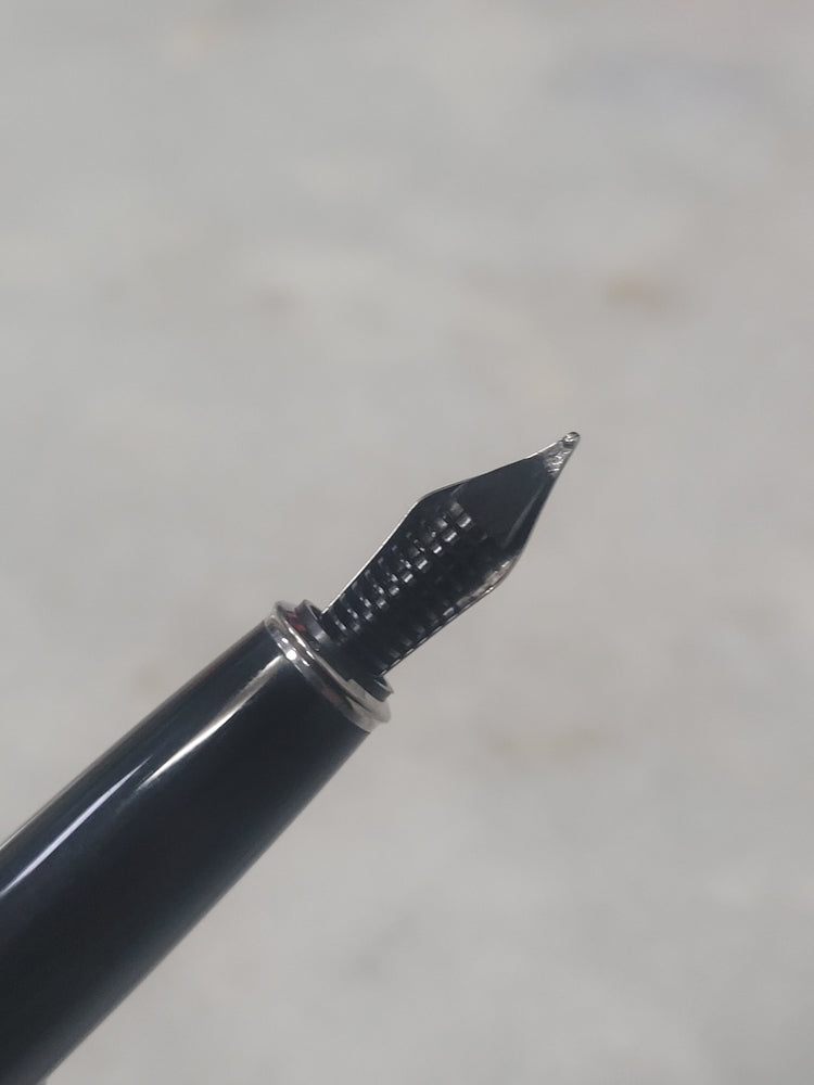 Misfit Item 0130 Cross Calais Fountain Pen in Polished Chrome - Medium Point