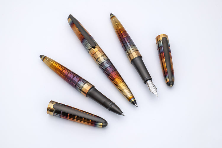 Diplomat Aero Fountain Pen in Rhomb Flame