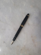 Misfit 0027 Pilot Custom 743 Fountain Pen in Black/Gold - 14K Waverly