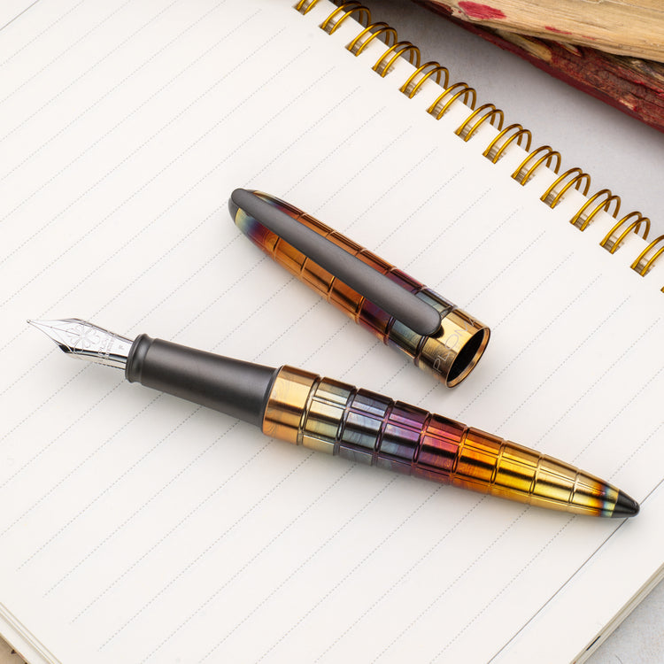 Diplomat Aero Fountain Pen in Rhomb Flame