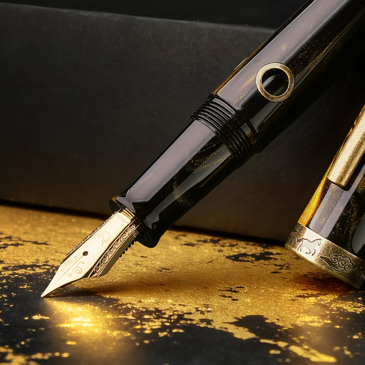 Nahvalur Nautilus Fountain Pen in Year of the Horse
