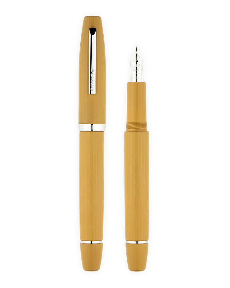 Scribo Flow Fountain Pen in Forma with Platinum Trim