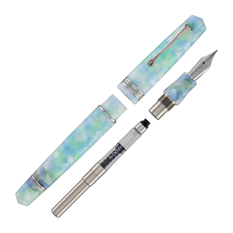 Leonardo Momento Zero Fountain Pen in Artica