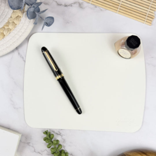 Girologio Repurposed Leather Travel Mat in White