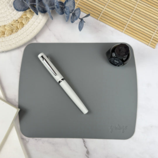 Girologio Repurposed Leather Travel Mat in Gray
