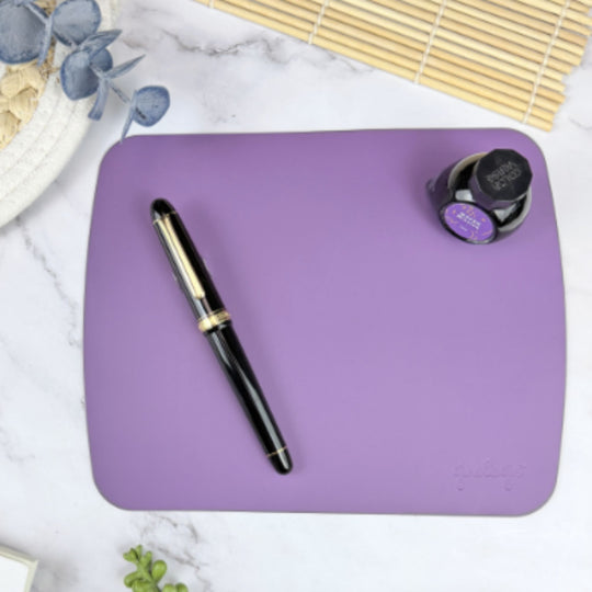 Girologio Repurposed Leather Travel Mat in Purple