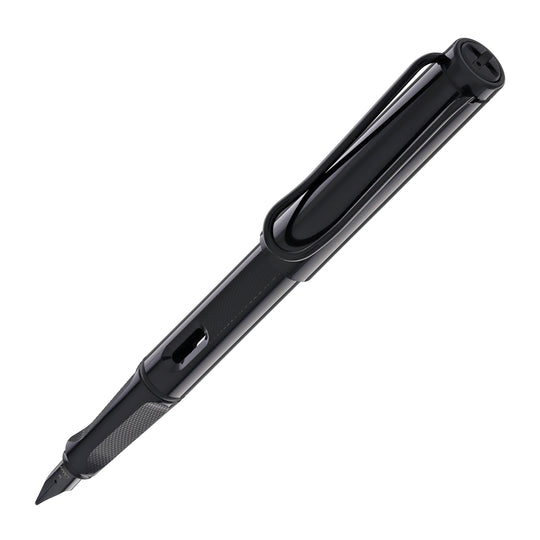 Lamy Safari Fountain Pen in Meteorite