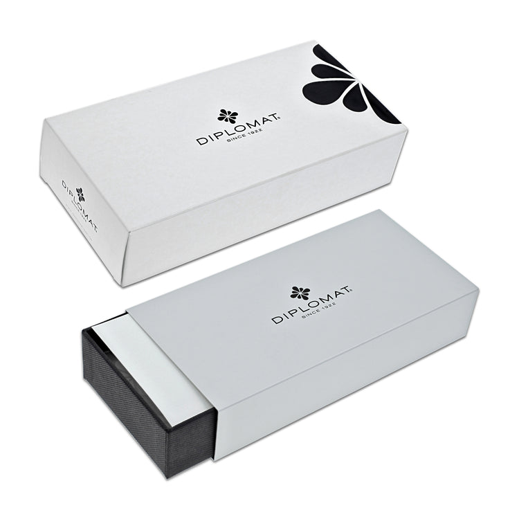 Diplomat Aero Fountain Pen in Black Forest