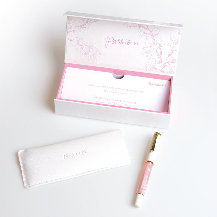 Pelikan Classic M200 Fountain Pen in Cherry Blossom