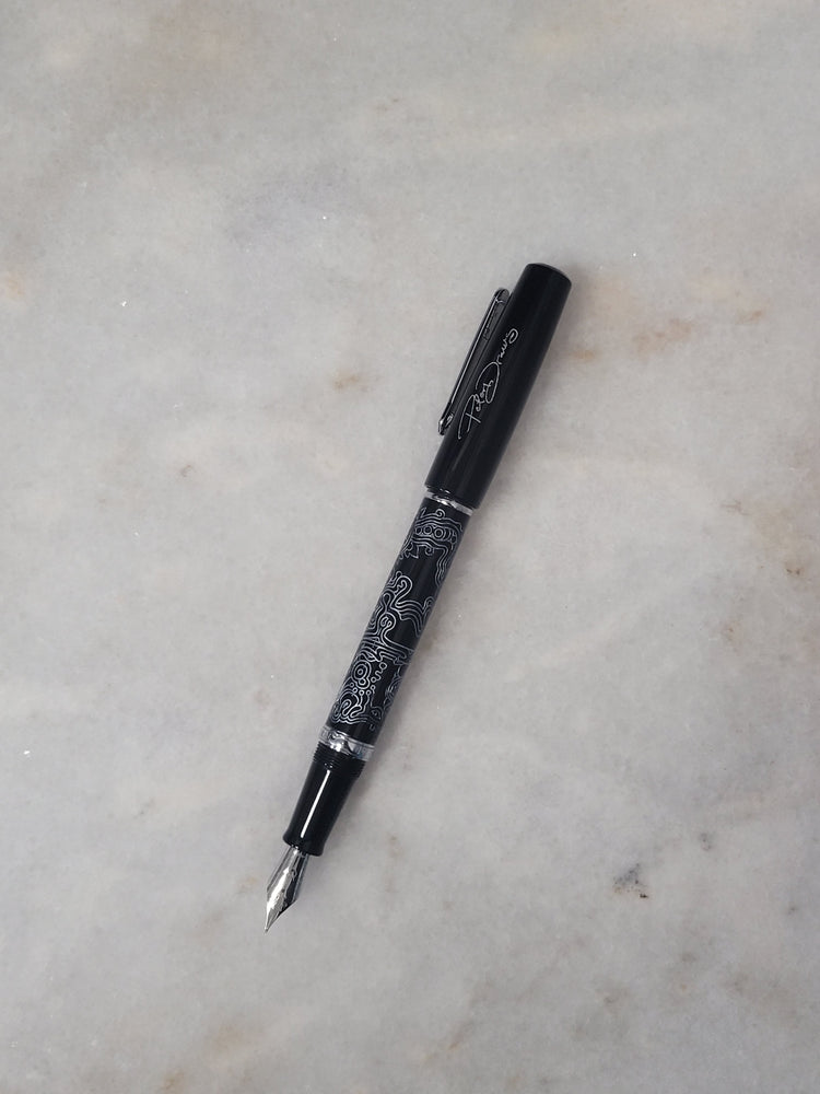 Misfit Item 0097 Nahvalur Original Fountain Pen - Peter Draws Artist Edition Silver - Medium Point