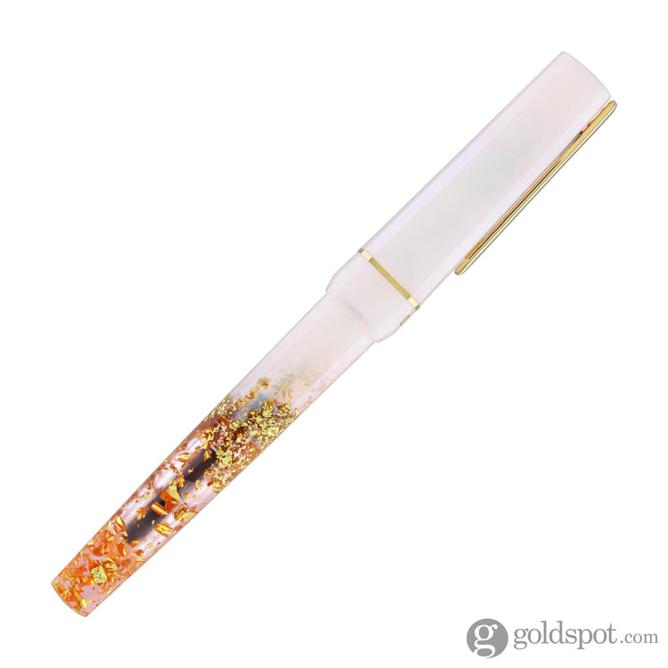 Benu Haute Collection Fountain in Flair Fountain Pen