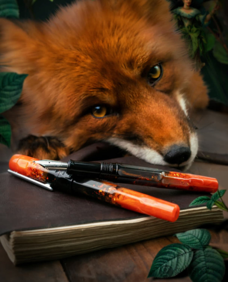 Benu Talisman Fountain Pen in Foxglove Elastic Fine Fountain Pen
