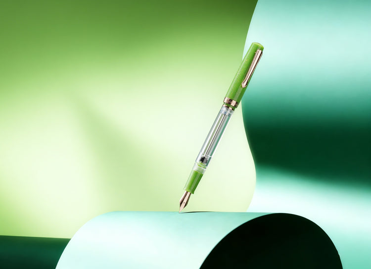 Nahvalur Original Plus Fountain Pen in Pistachio