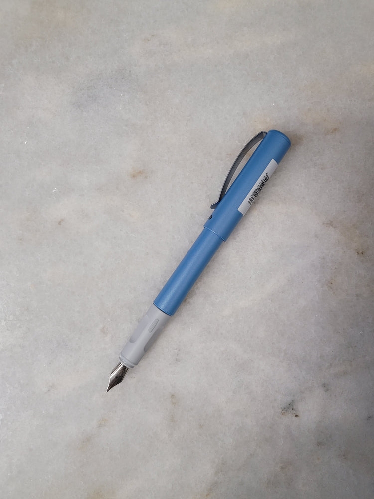 Misfit 0018 Pelikan Pina Colada Fountain Pen in Blue Metallic - Medium Point