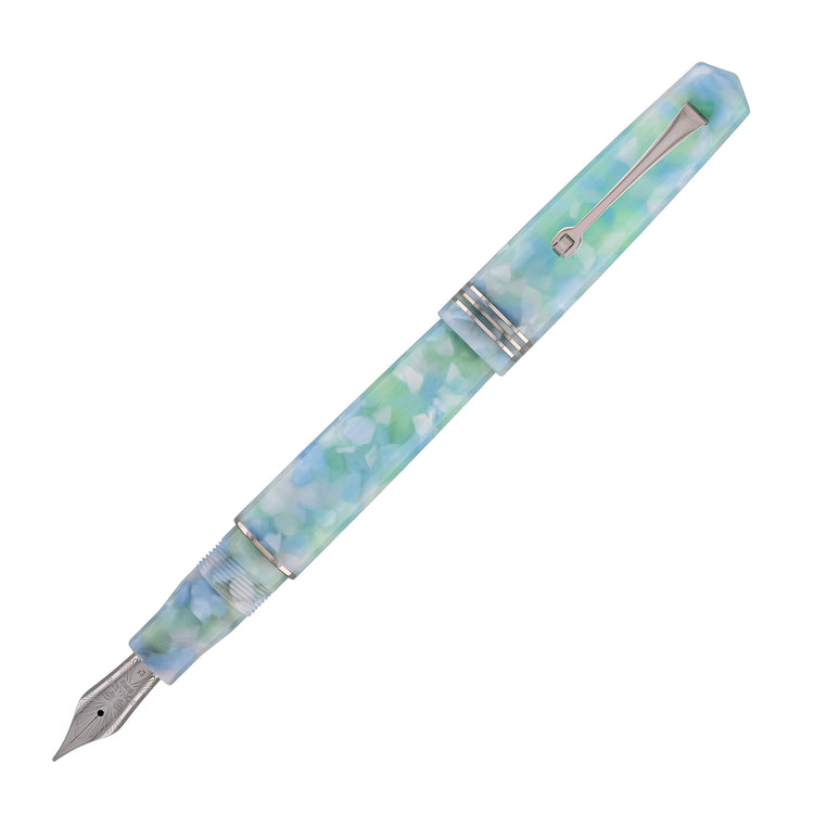 Leonardo Momento Zero Fountain Pen in Artica