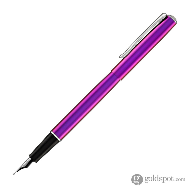 Diplomat Traveller Fountain Pen in Funky Fuchsia Fountain Pen