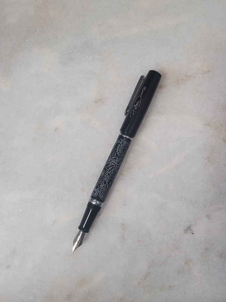Misfit Item 0101 Nahvalur Original Fountain Pen - Peter Draws Artist Edition Silver - Medium Point
