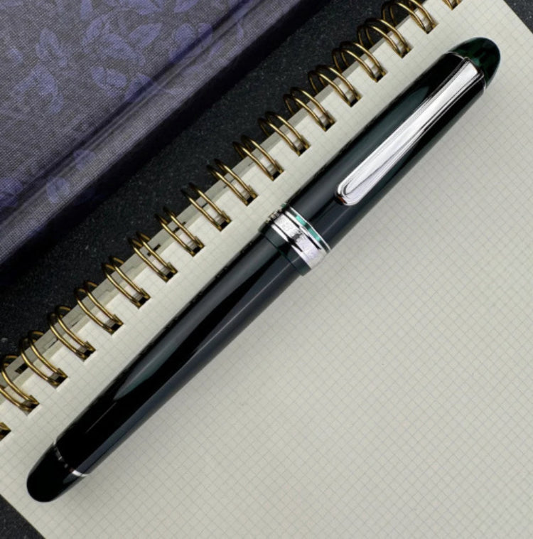 Platinum 3776 Century Fountain Pen in Laurel Green - 14K Gold
