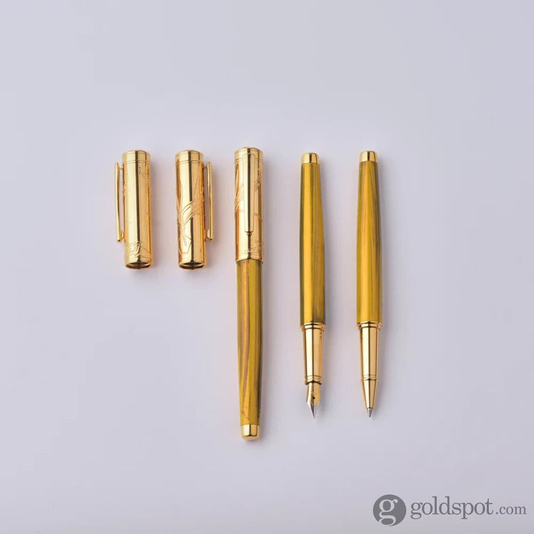 Laban Sanyu in Hand Fountain Pen Set in Gold Fountain Pen