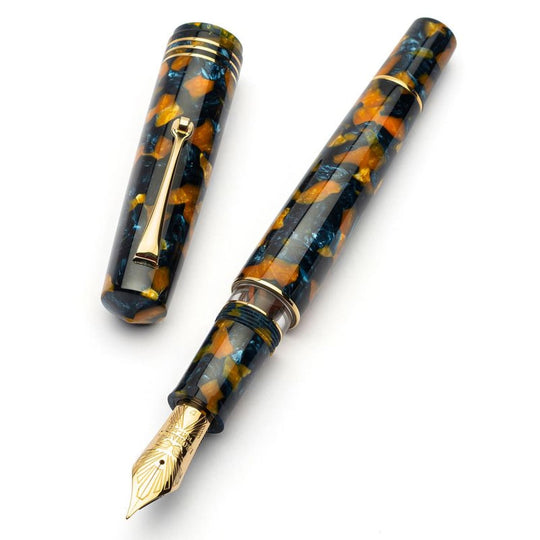 Leonardo Momento Zero Grande 2.0 Fountain Pen in Crepuscolo Marino No. 8 Size 14kt Gold Nib