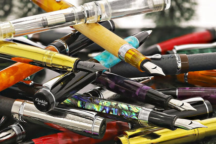 Multi-colored fountain pen