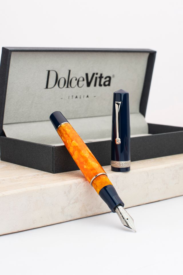Leonardo Momento Zero Fountain Pen in Dolcevita Siren