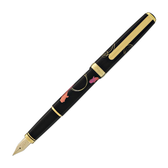 Platinum Classic Maki-e Fountain Pen in Gold Fish Design - 18K Gold