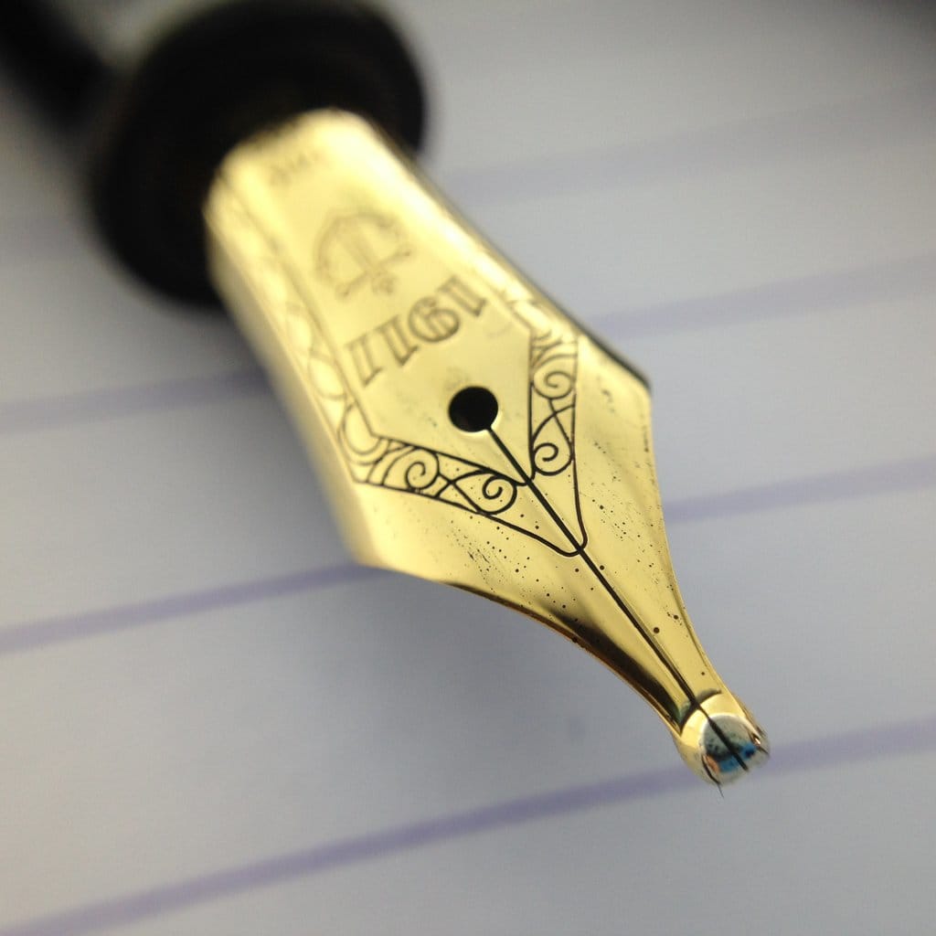 Sailor 1911 gold nib