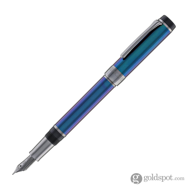 Sailor Cylint Fountain Pen in Lagoon with Black Ion Trim - 21kt Gold Fountain Pen