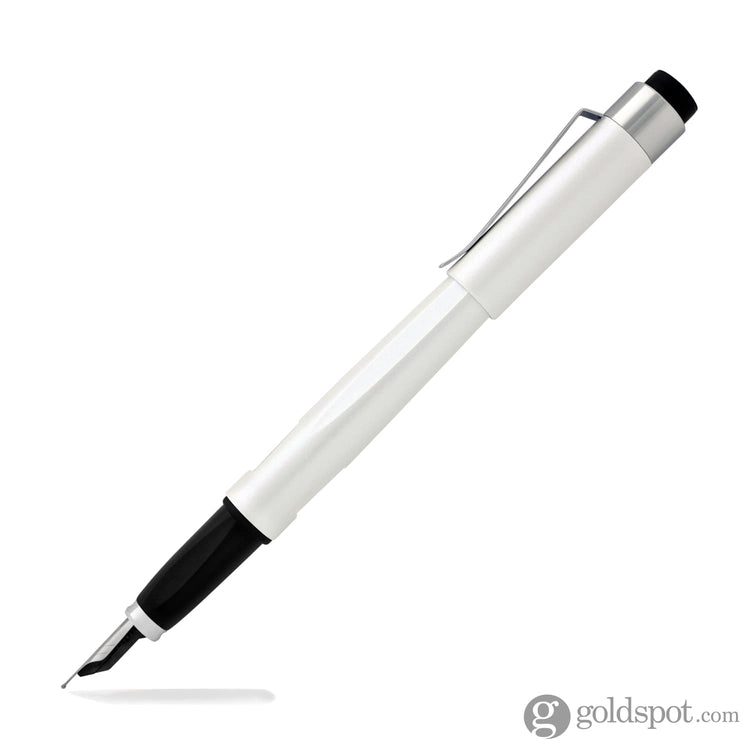 Diplomat Magnum Fountain Pen in Pearl White Fountain Pen
