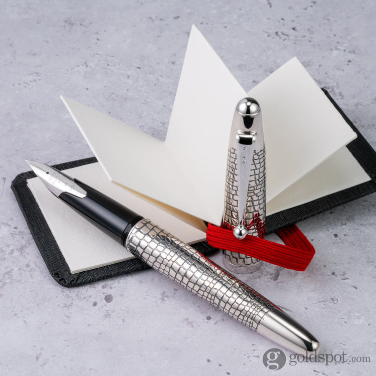 Pilot Namiki Sterling Collection Fountain Pen in Silvern Ishidatami - 18K Gold Fountain Pen
