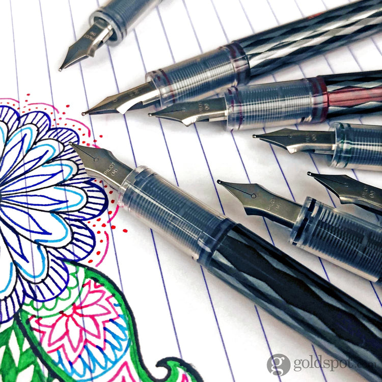 Pilot Varsity Disposable Fountain Pen in Black with Assorted Ink Colors - Medium Point - Pack of 7 Fountain Pen
