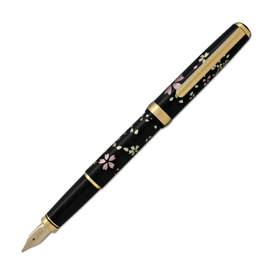Platinum Classic Maki-e Fountain Pen in Cherry Blossom - 18K Gold