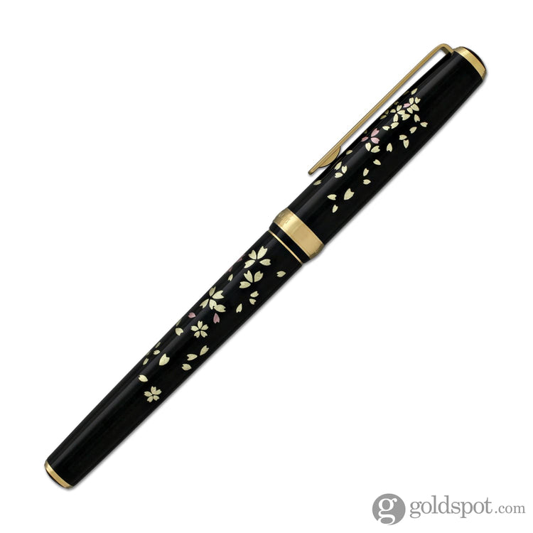 Platinum Classic Maki-e Fountain Pen in Cherry Blossom - 18K Gold Fountain Pen
